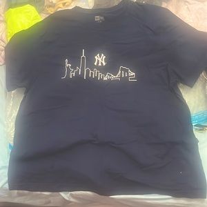 Authentic nyy tshirt never worn